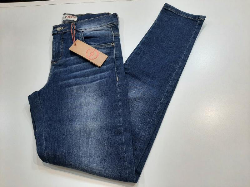 PANTALON  CHUPIN CLASICO BIGOTES BOY T.10