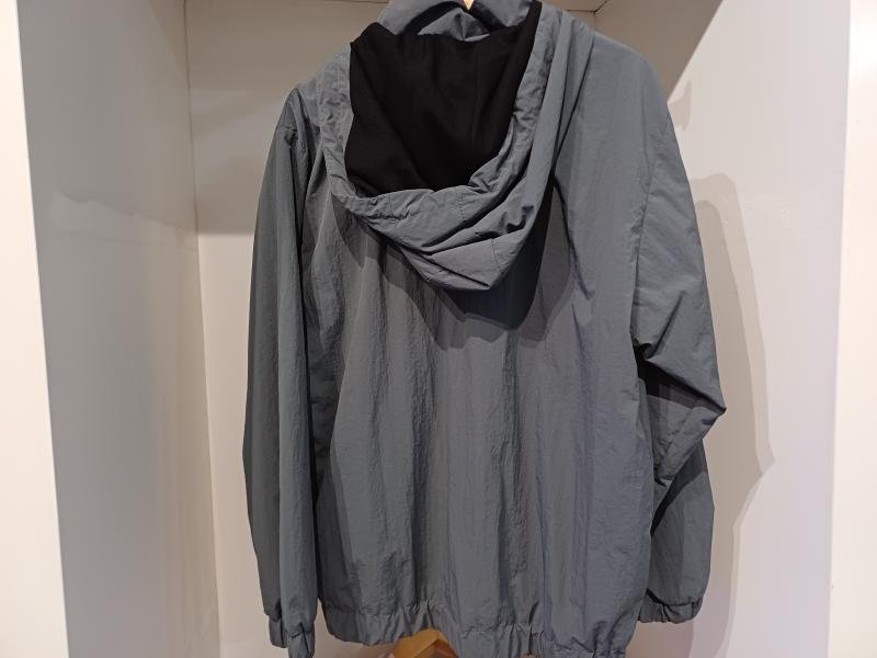 CAMPERA ROMPEVIENTOS TRENCH C/CAPUCHA NENE GRIS OSCURO T.08