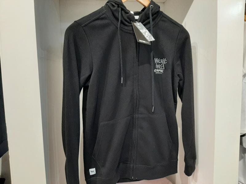 CAMPERA RUSTICA CUELLO ALTO T.14